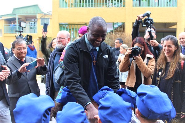 CPEIP participa de jornada con Peter Tabichi, ganador del Global Teacher Prize