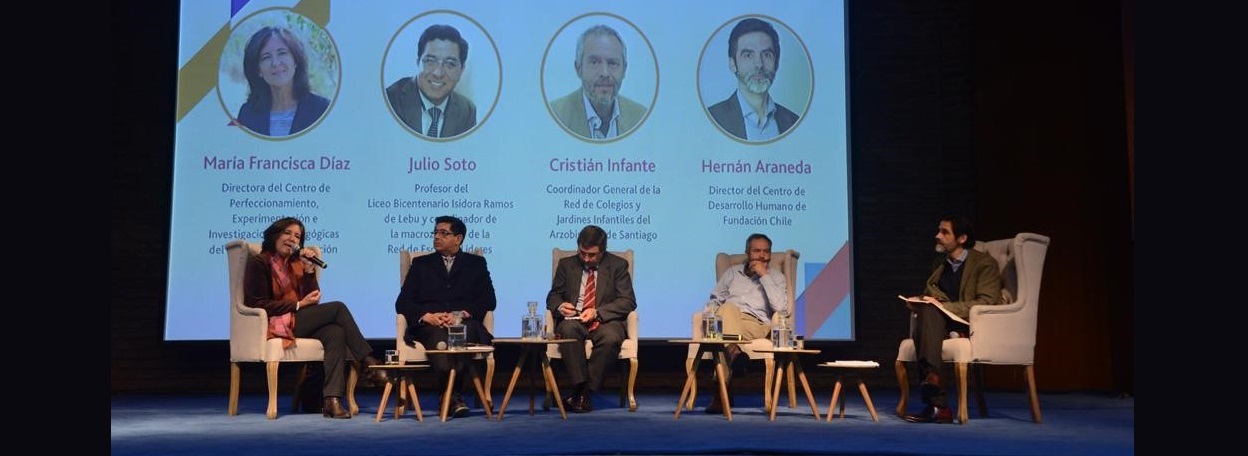 Directora del CPEIP participa en Seminario Internacional de Escuelas Líderes