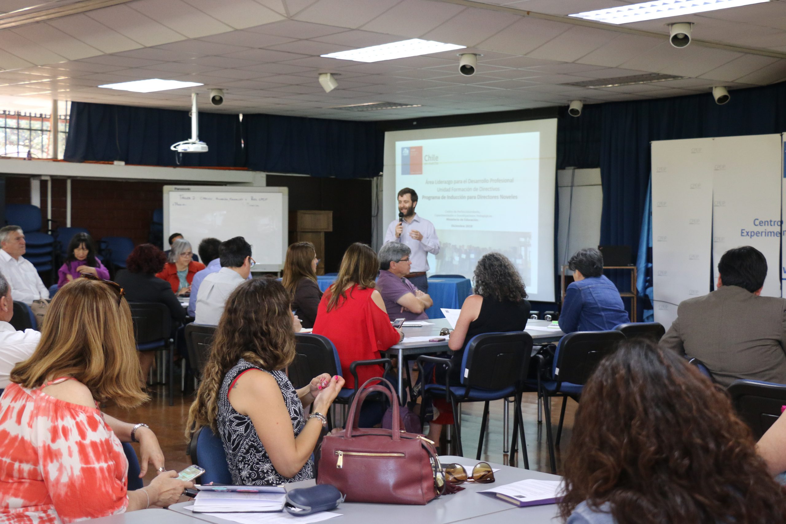 Cerca de 180 directores serán acompañados en sus primeros años de ejercicio para potenciar su desarrollo profesional