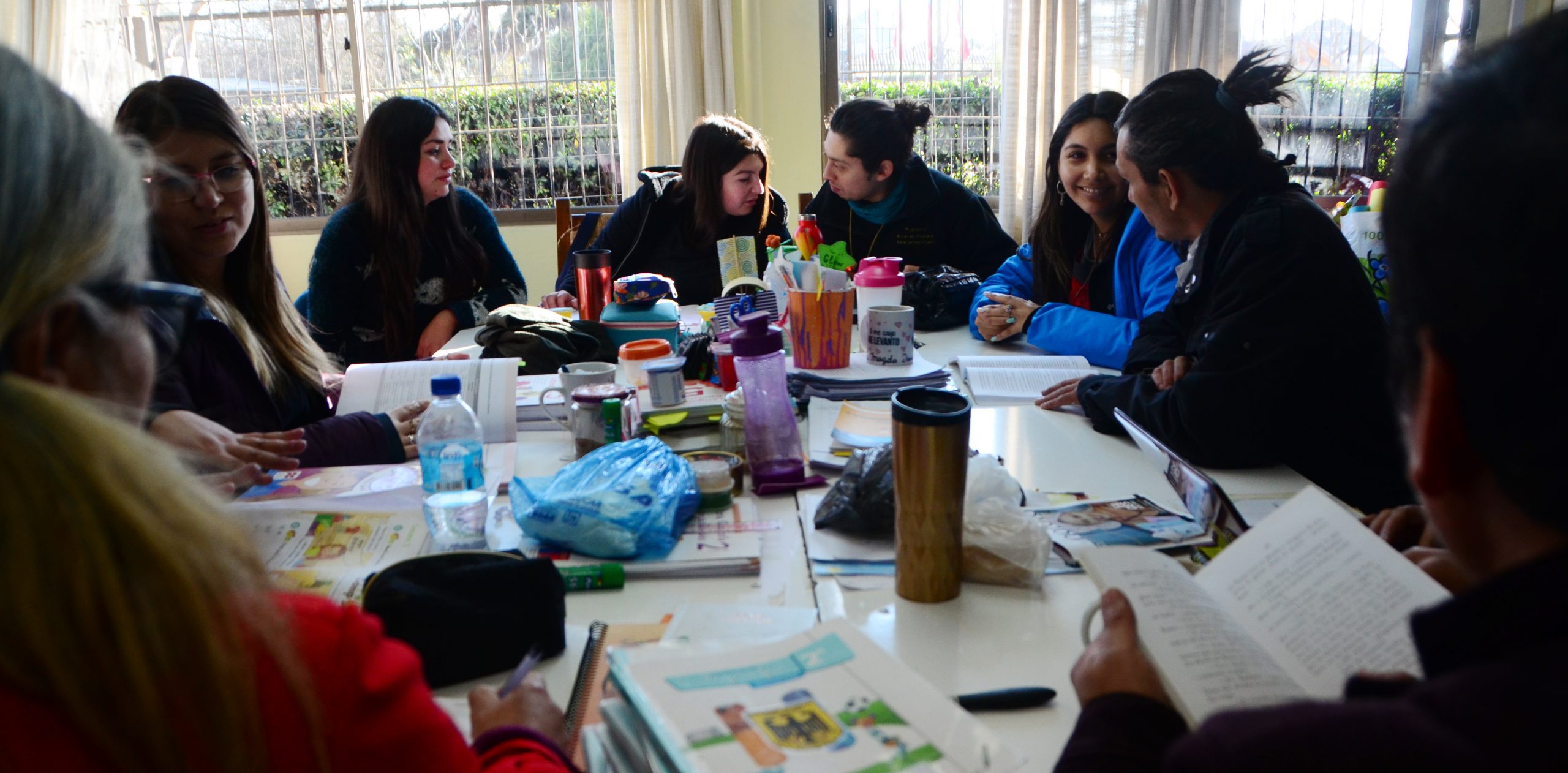 Experta internacional brinda charla para docentes sobre cómo prepararnos para el aula del futuro
